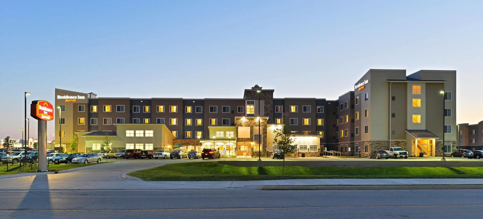 Residence Inn By Marriott Champaign Exterior photo