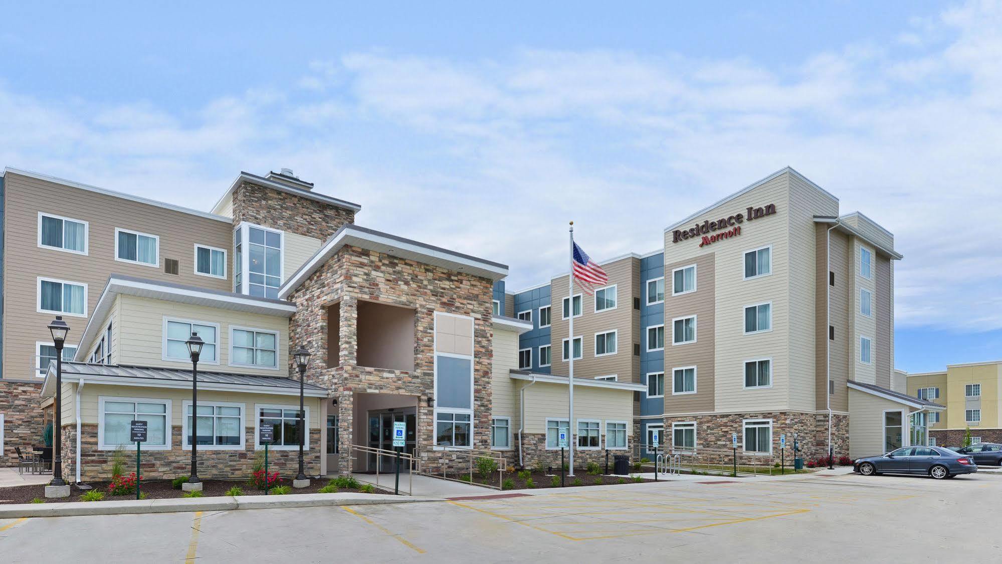 Residence Inn By Marriott Champaign Exterior photo
